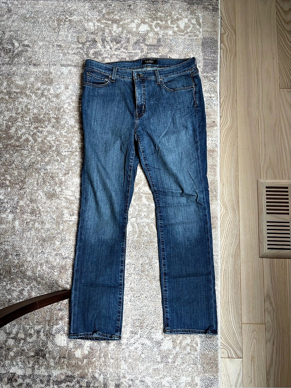 Lauren Ralph Lauren Straight Leg Jeans in Blue Size 8 Like New